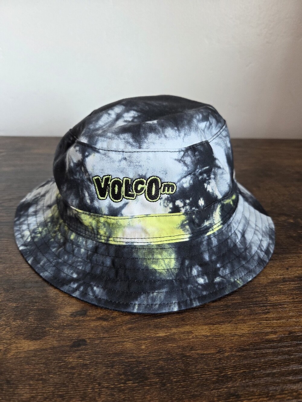 Volcom Rev Reversible Bucket Hat TieDye Limeade Black Neon 90s Y2K Grunge Unisex